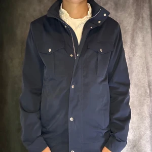 J.lindberg fieldjacket - Mycket fint skick | Size M  | fraktar spårbart inom 24 timmar |  för att köpa klicka ” köp nu” | vid frågor skriv ett meddelande