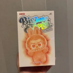 3.0 labubu /lafufu - Säljer lafufu 3.0 blind boxes. En för 280kr. Har bara 4st kvar. Har en som jag kan visa kvalitet på lafufu