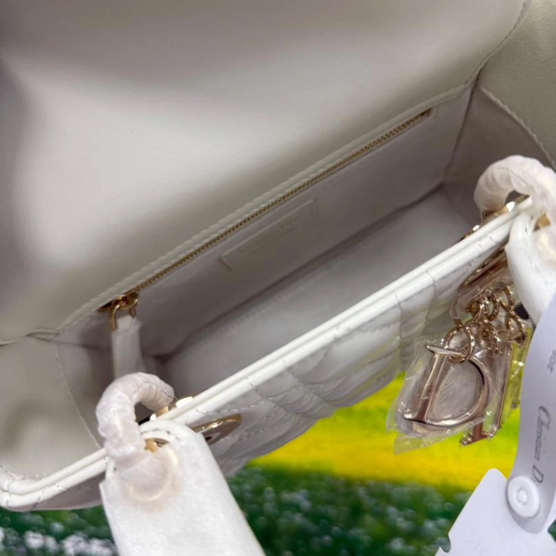 Vit quiltad Lady Dior handväska - 4