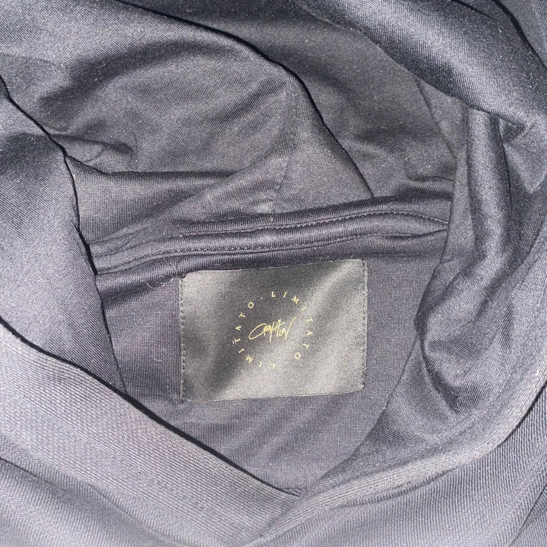 Svart Limitato hoodie med tryck - 1