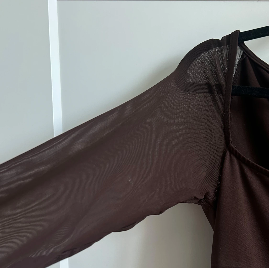 Brun mesh topp från Nelly - 1