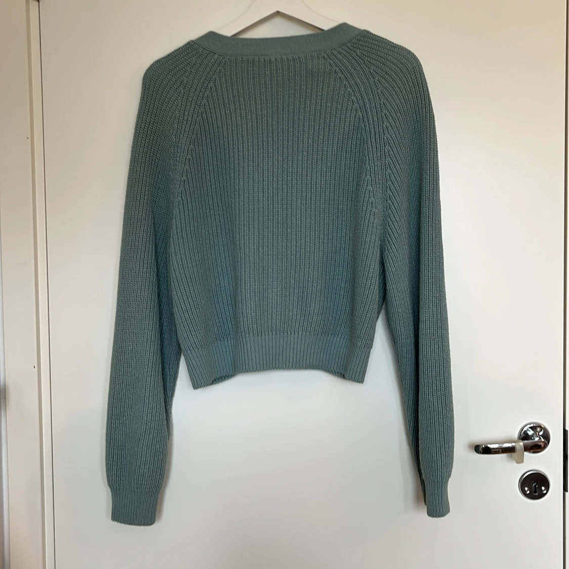 Ljusgrön stickad kofta från Monki XS - 1