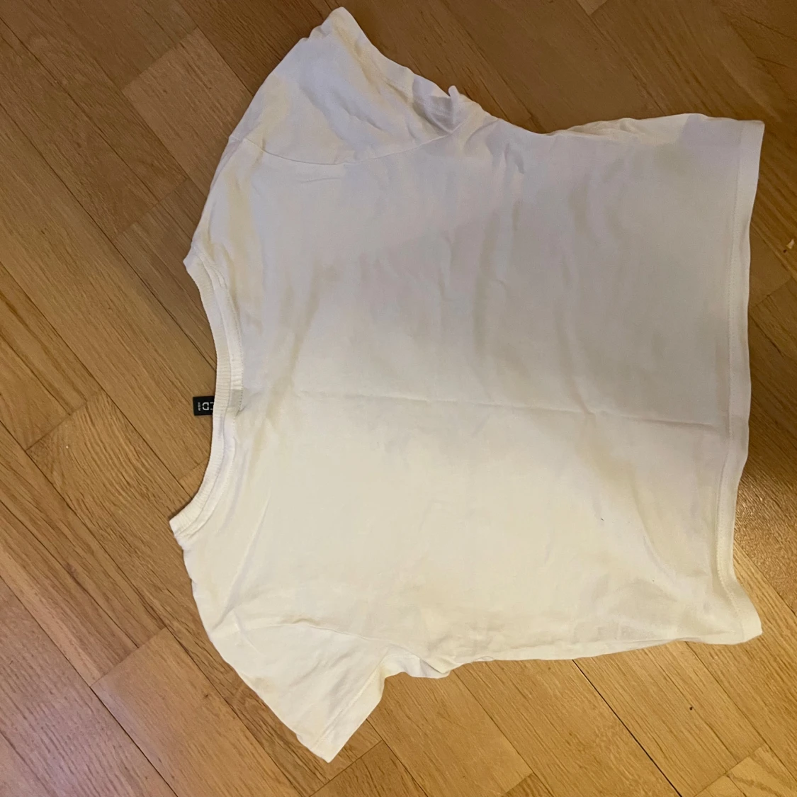 Vit topp med blått tryck från Divided- Baby tee cute y2k Coquette  - 3