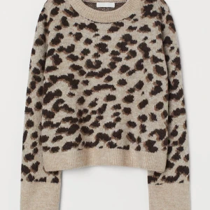 leopard kofta  - så och trendig men lite noppig ❤️