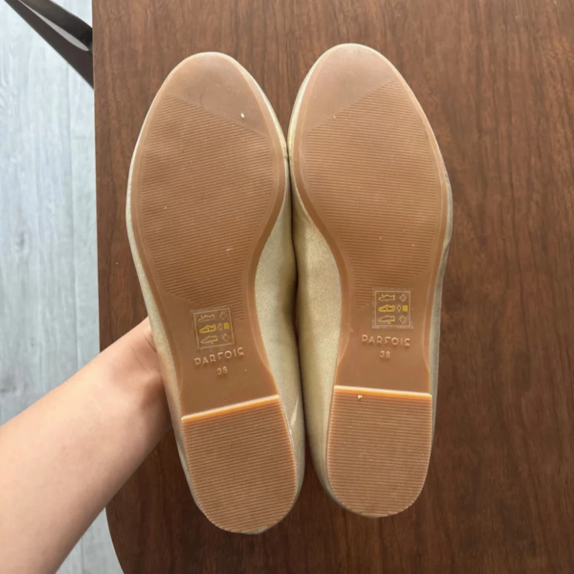 Guldiga ballerinaskor - 2