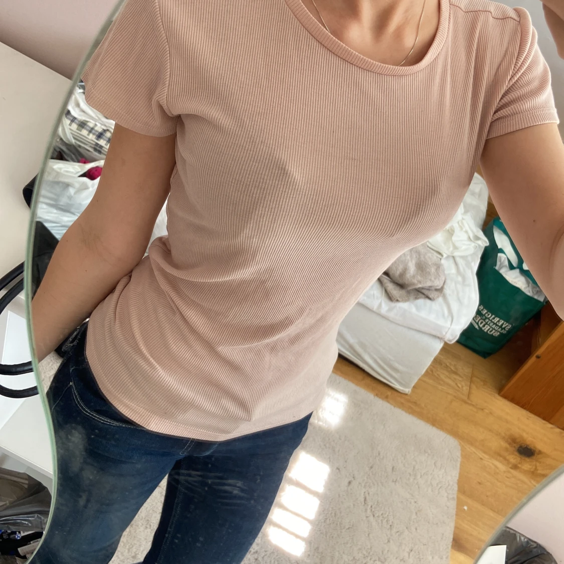 Ribbad rosa t-shirt från 157