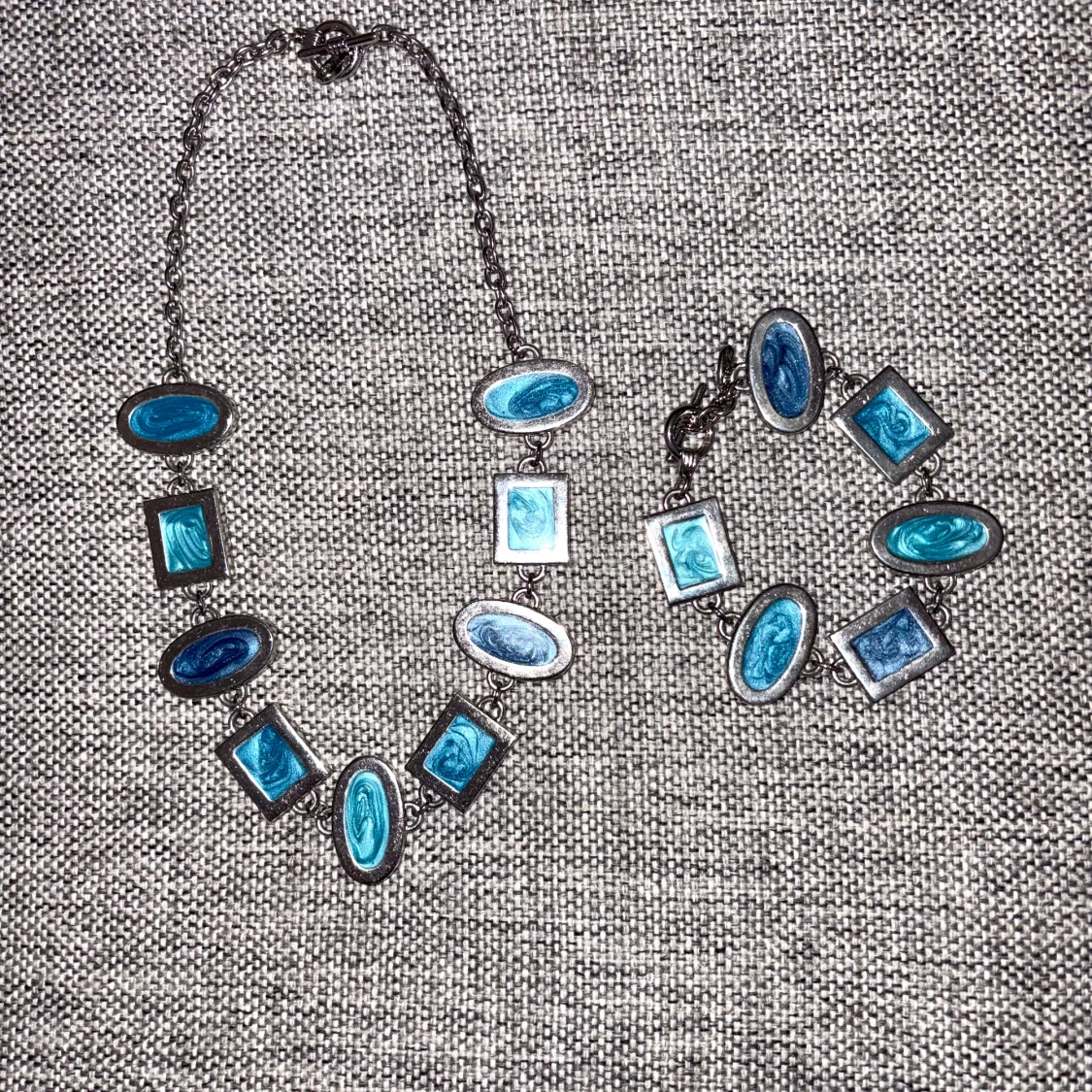 Halsband och armband set