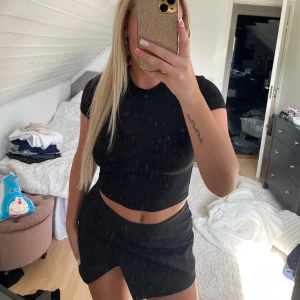 T-shirt  - Från shein.