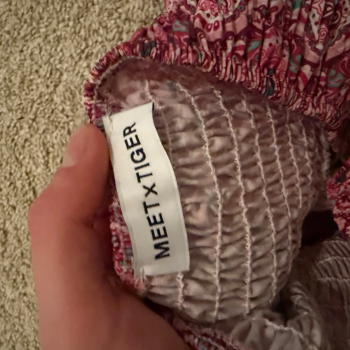 Rosa mönstrad volangkjol från MEET x TIGER - 3