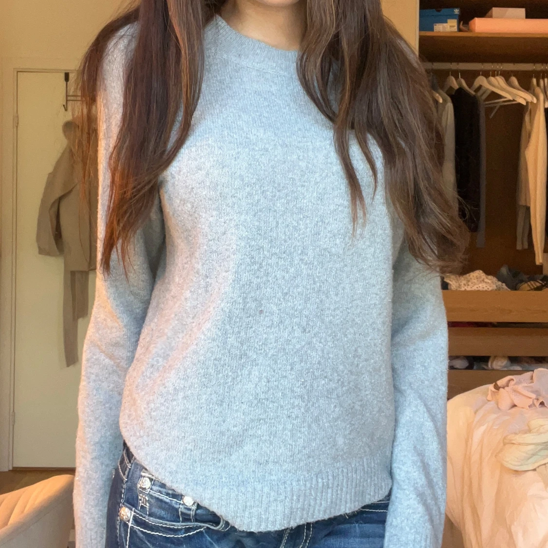 Ljusgrå stickad tröja från Vero Moda