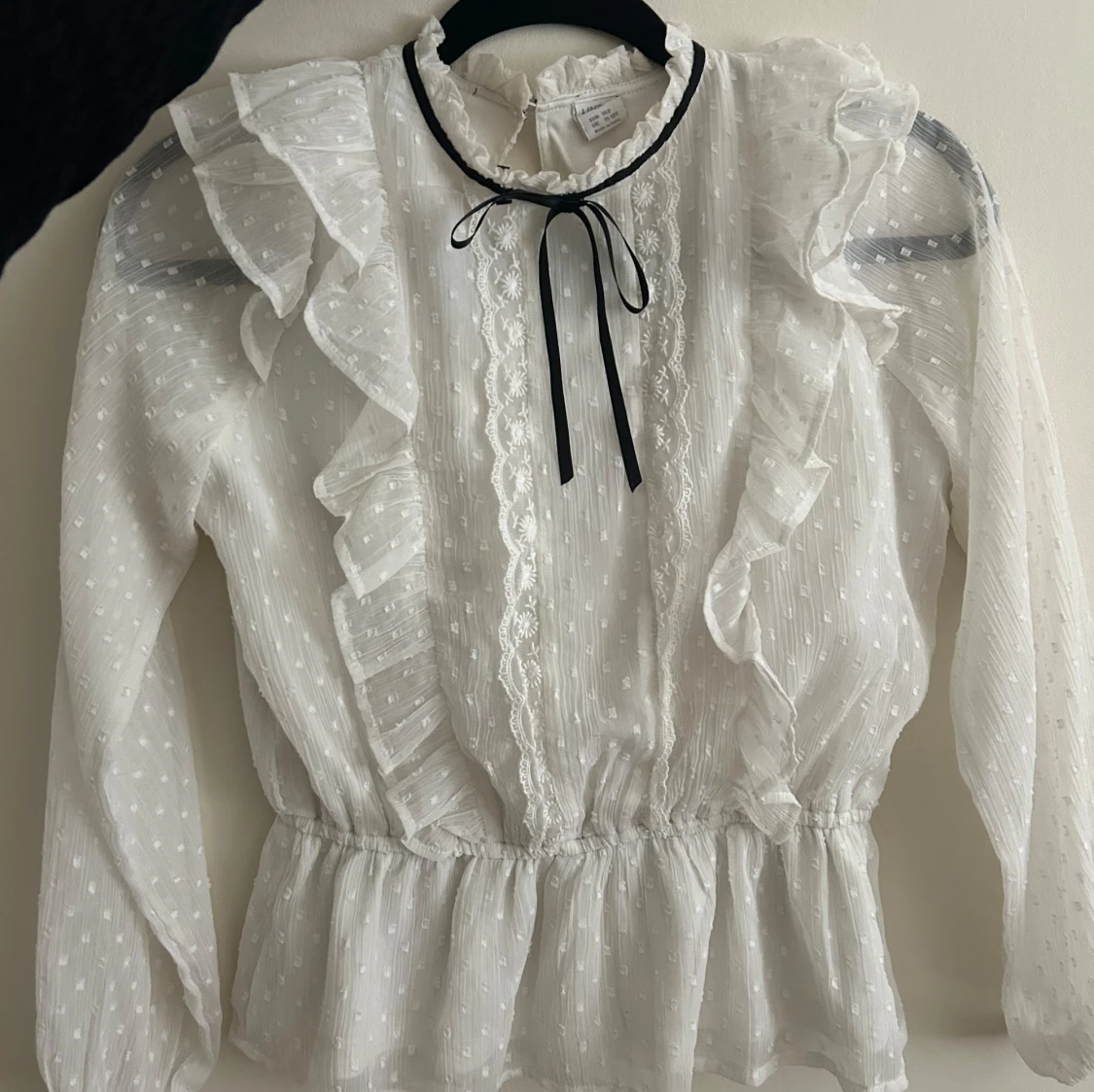 Unik blus med fina detaljer