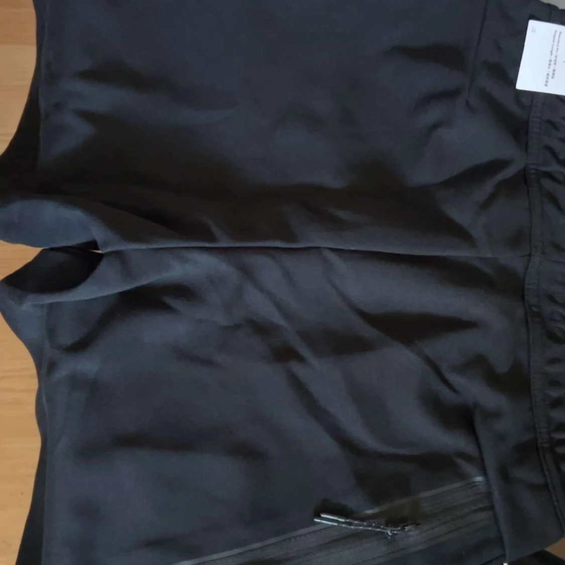 Svarta nike tech shorts. - 1