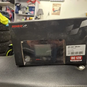 Koso hastighetsmätare  - Har en koso hastighetsmätare xr-sa som jag  Säljer nu pga felköp och vill försöka få tillbaka pengarna den kostar 1500kr på twostroke aldrig monterad bara öppnad Mvh.
