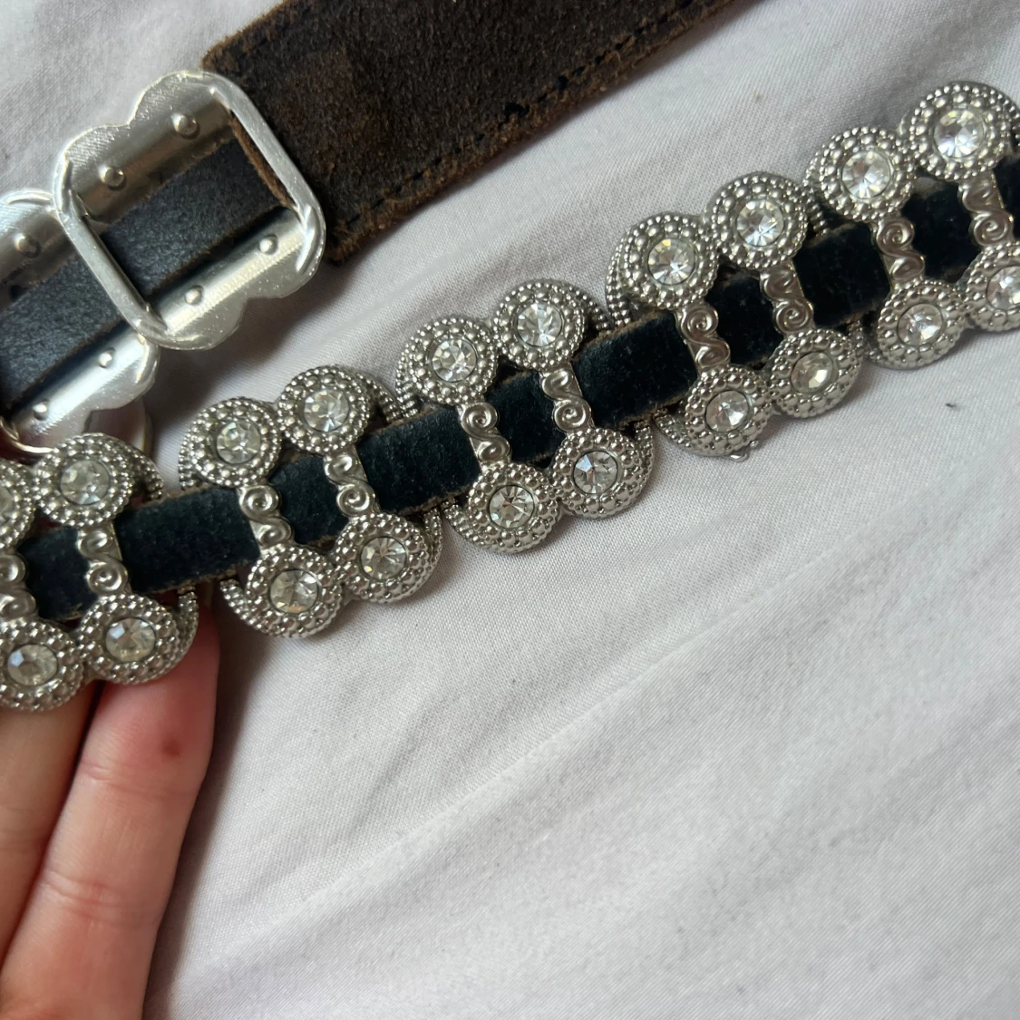 Svart skärp med silverdetaljer Vera Pelle - 3