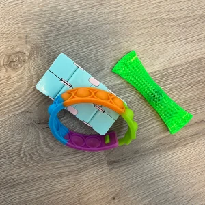 Fidget toys - 18 kr/ paket och varje bild är ett paket. Pris går att diskuteras och det är rabatt på bundles!