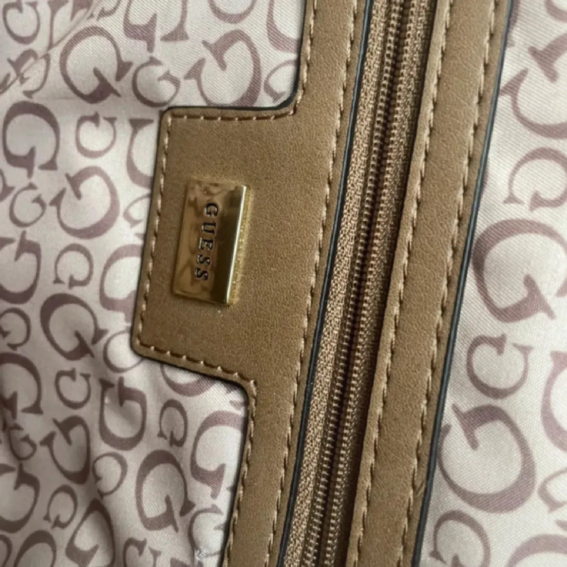 Guess latte logo ryggsäck 34 cm - 1