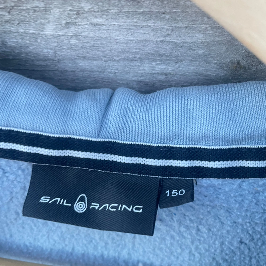 Ljusblå hoodie från Sail Racing - 2