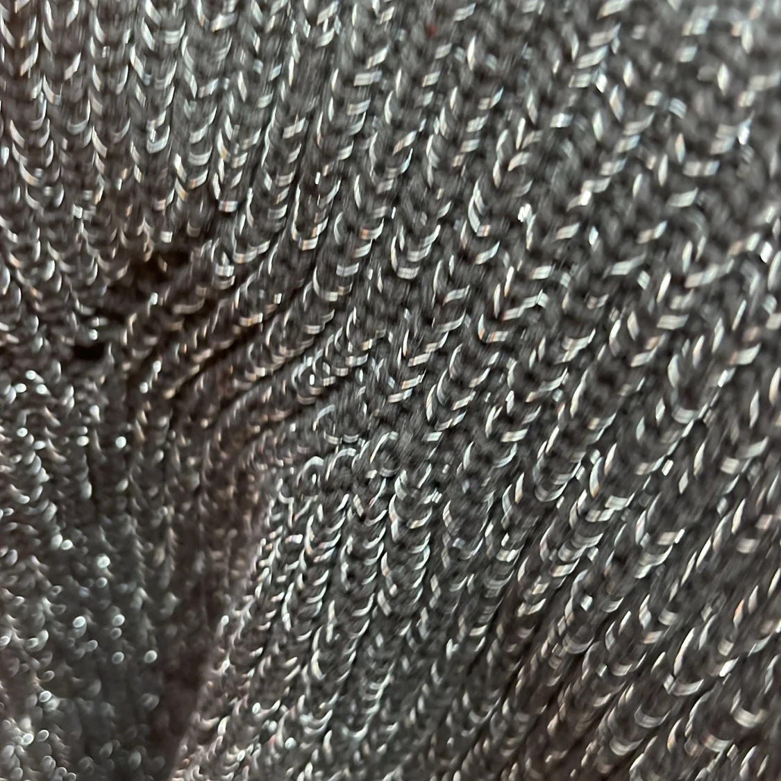 Svart glittrig stickad tröja - 2