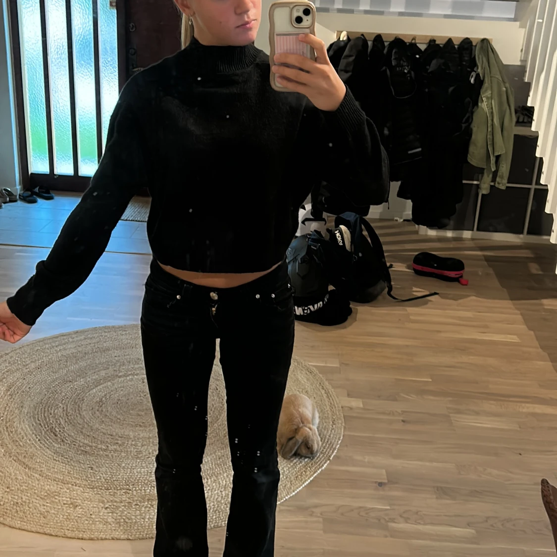 Svart stickad tröja