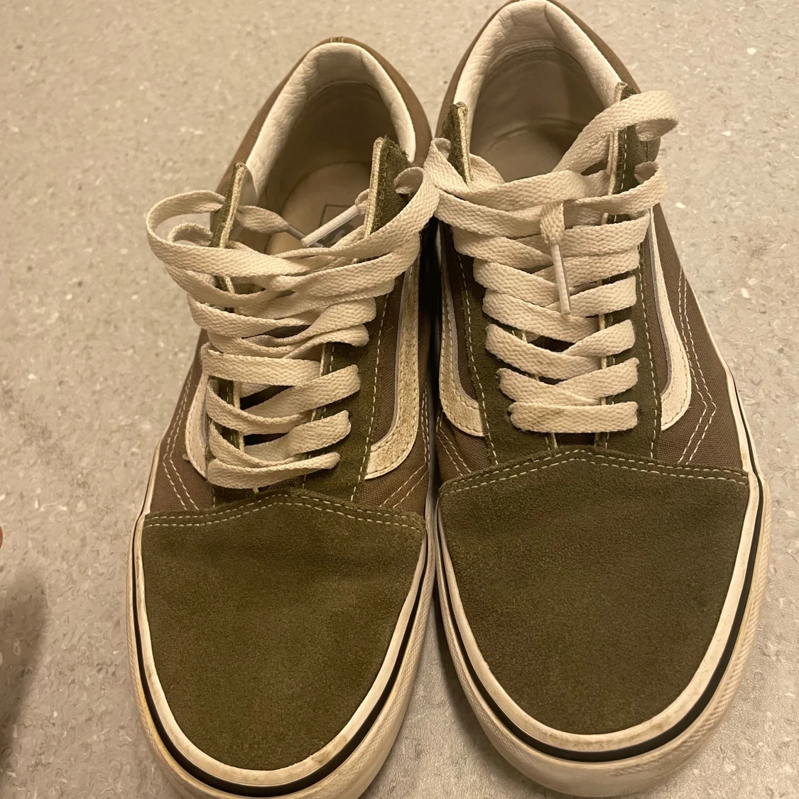 Olivgröna Vans Old Skool sneakers - 2