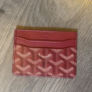 Plånbok  - Röd snygg plånbok.