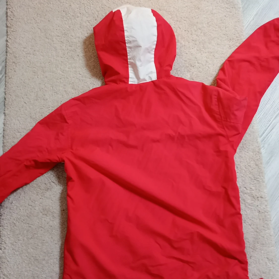 Röd vindjacka från Superdry - 3