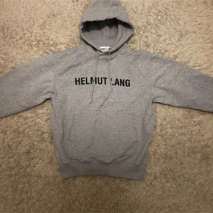 Grå hoodie från Helmut Lang - Grå Helmut Lang Hoodie