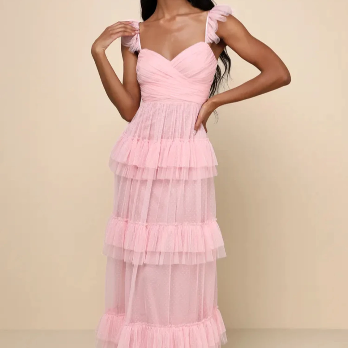 Rosa balklänning med volanger