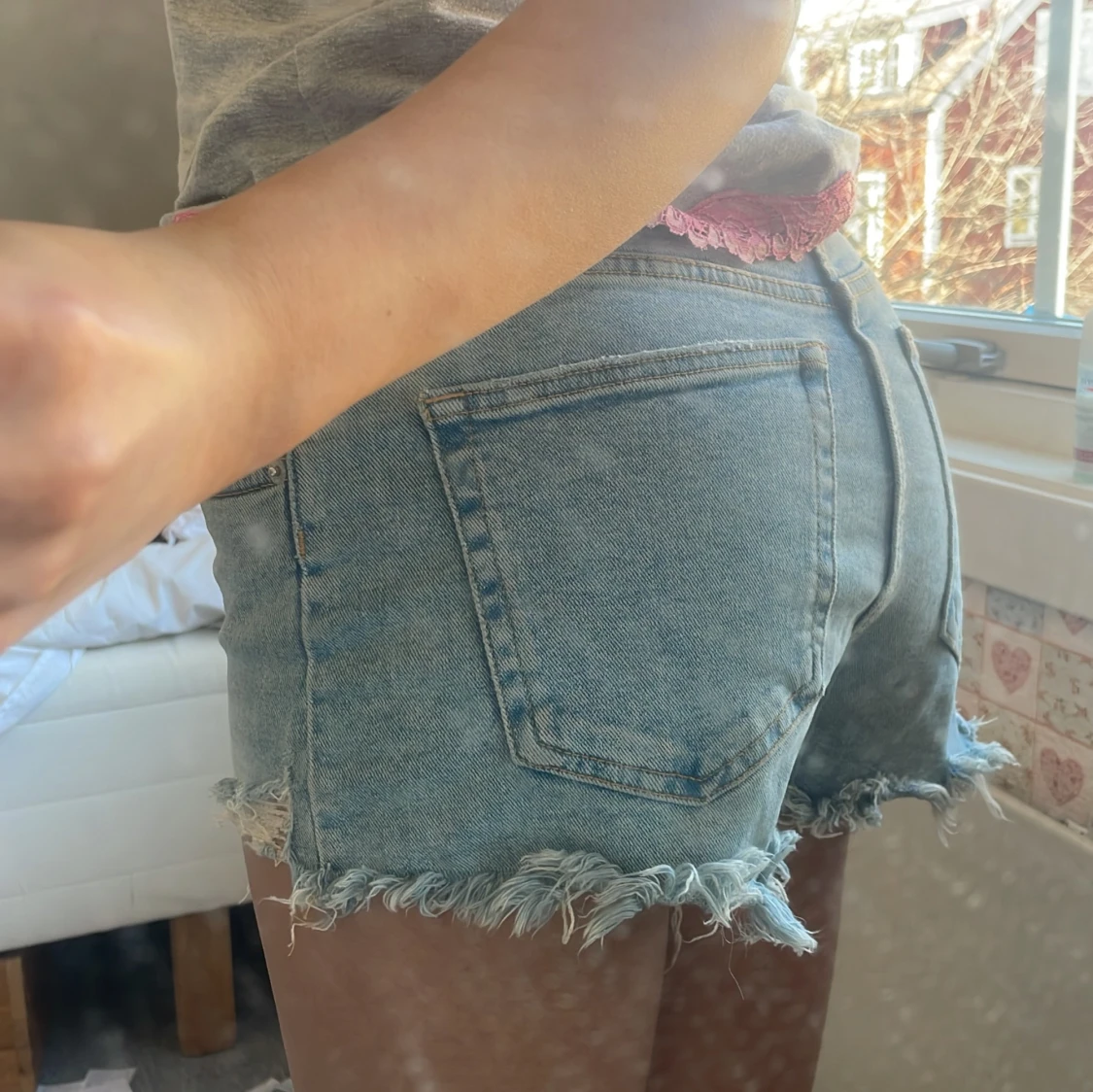 Blå jeansshorts med fransar - 3