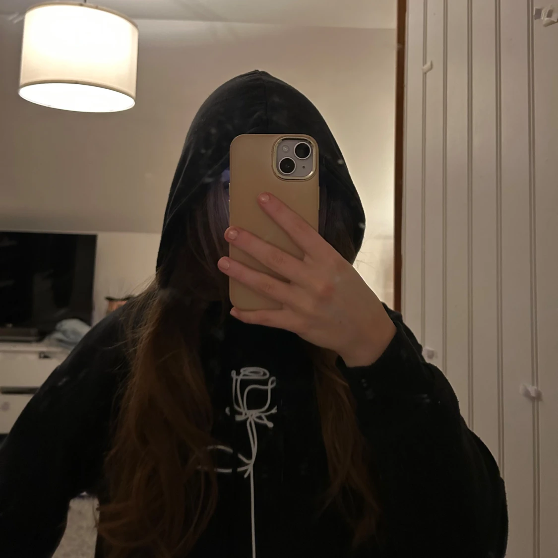 Svart hoodie med tryck - 2