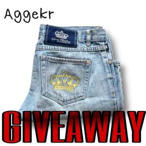 Victoria Beckham Jeans - Titta min tiktok @ -> aggekr för mer info❤️❤️❤️