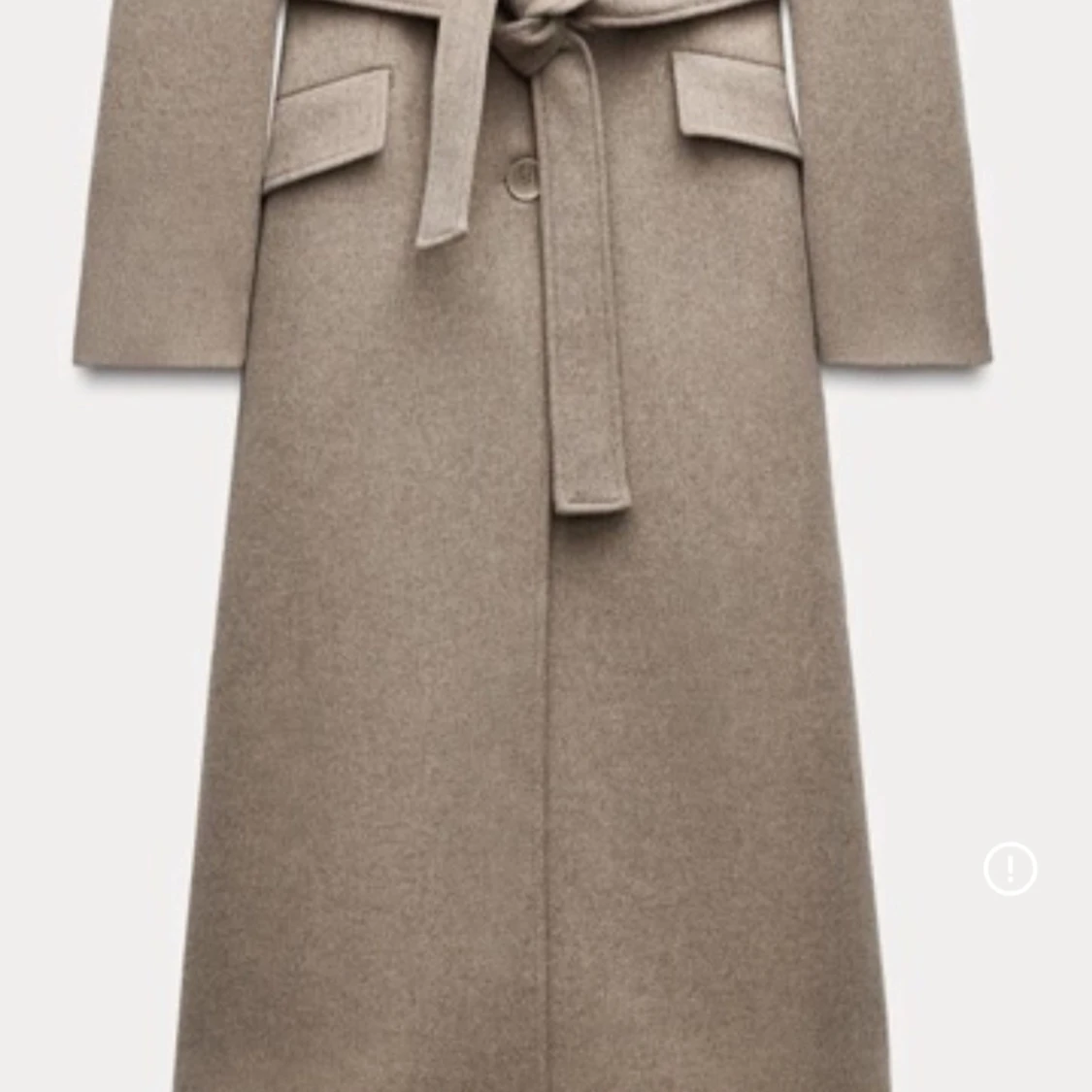 Beige kappa med pälsdetalj - 1