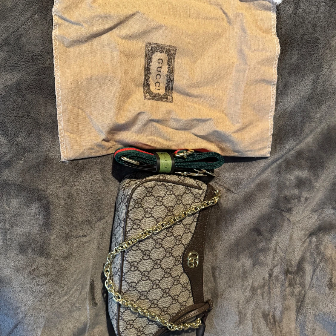 Liten brun väska  - 2