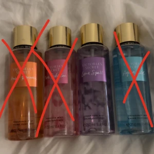Parfymer från Victoria's Secret - Säljer en parfym från Victoria's Secret, Love Spell som har 250ml men har ungefär 70% kvar i sig