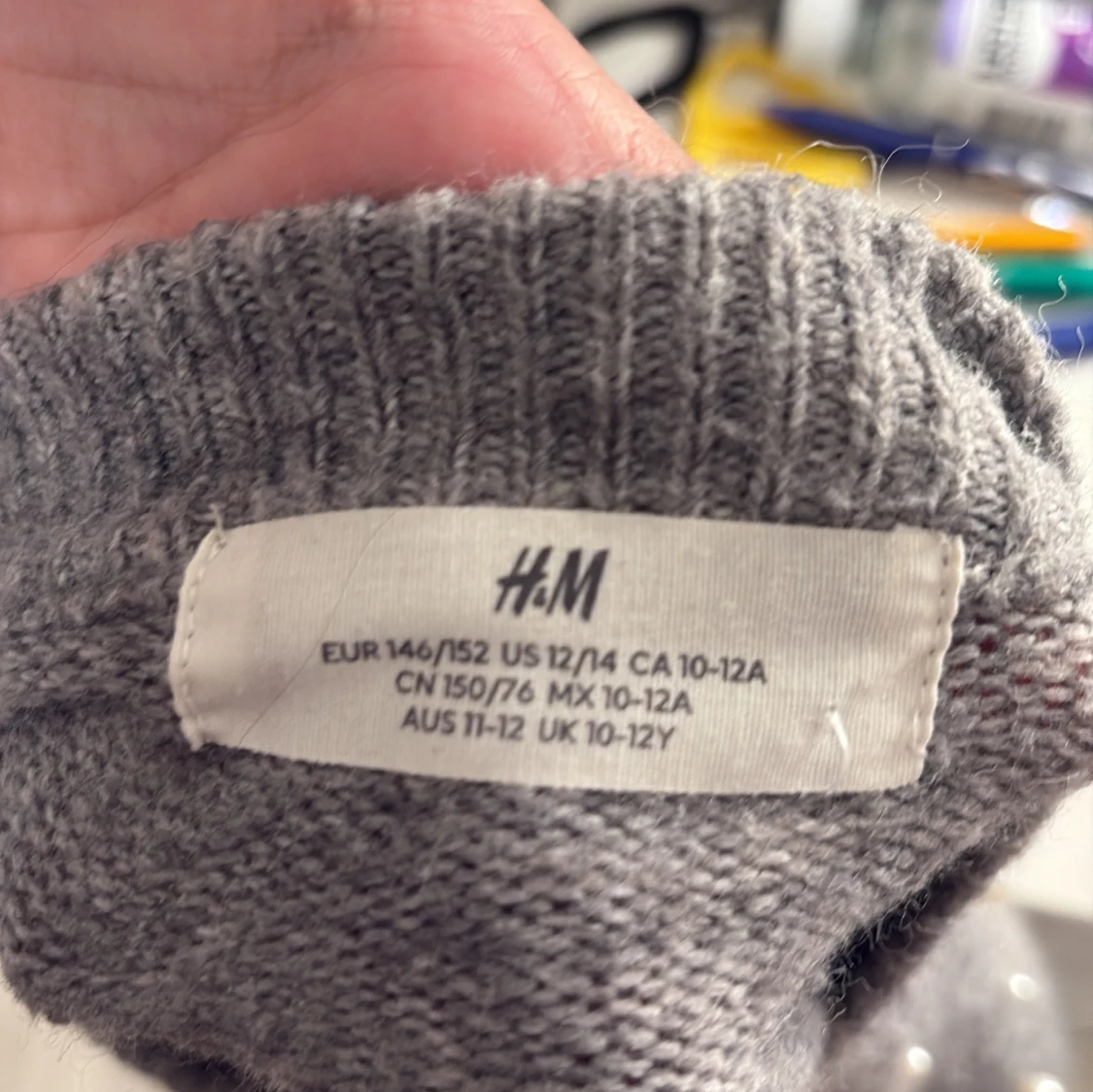 Grå stickad tröja med pärlor H&M - 2