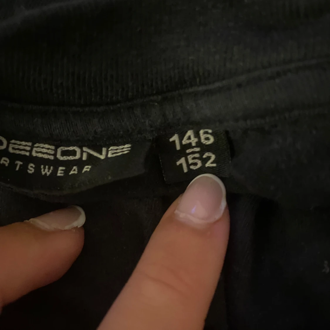 Svart t-shirt från Deeone Sportswear - 2