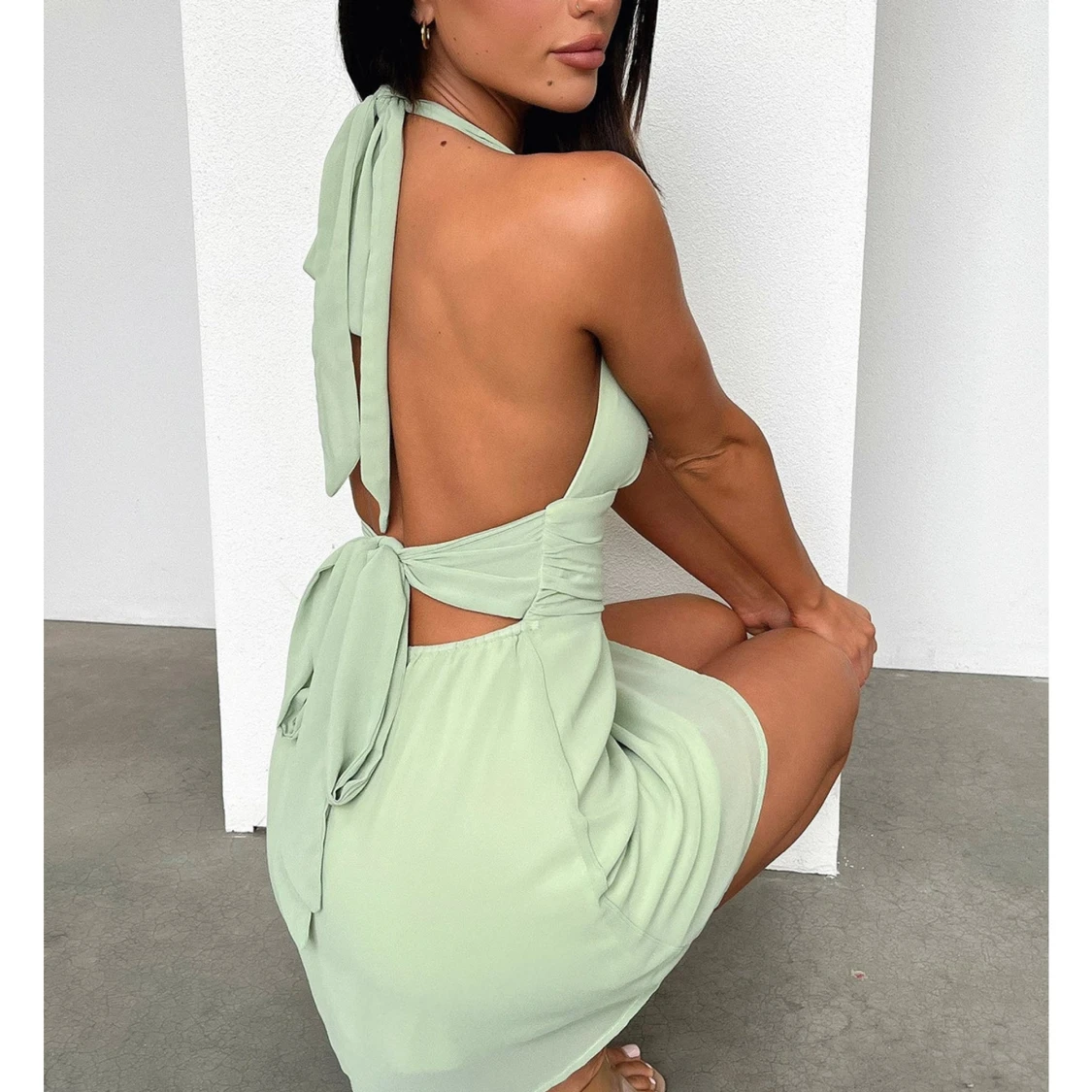 Pastellfärgad halterneck kortklänning - 2