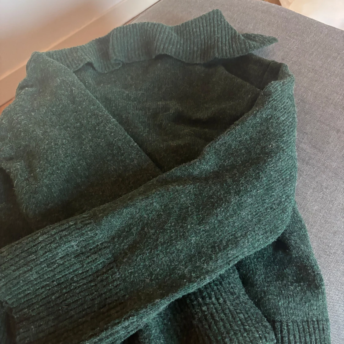 Mörkgrön stickad tröja Gina Tricot - 4