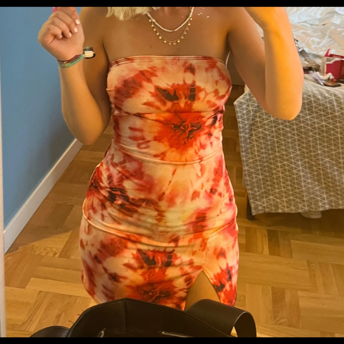 Orange klänning