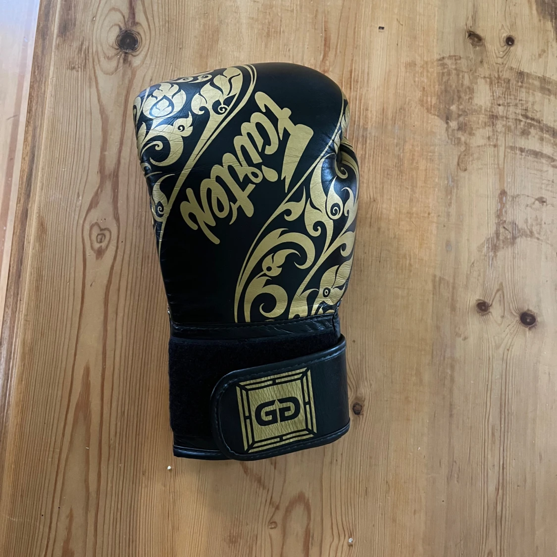 Fairtex Glory BGLG2 Black Kickboxing Glove