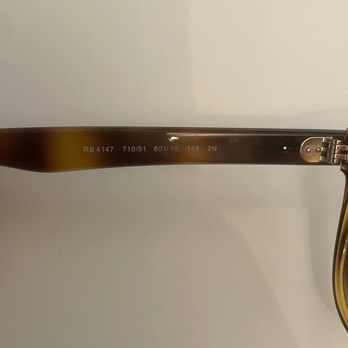 Ray-Ban RB4147 bruna solglasögon - 3