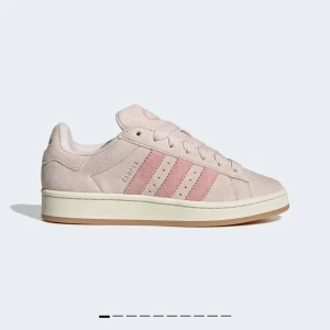 Adidas Campus 00’s - Snygga Adidas Campus sneakers i ljusrosa. Storlek 38 2/3. Aldrig använda helt nya