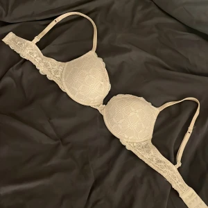 intimissimi bh - använd nåra gånger men har inga defekter🌸