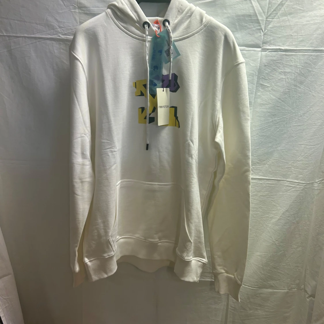 Vit hoodie från Off-White med tryck