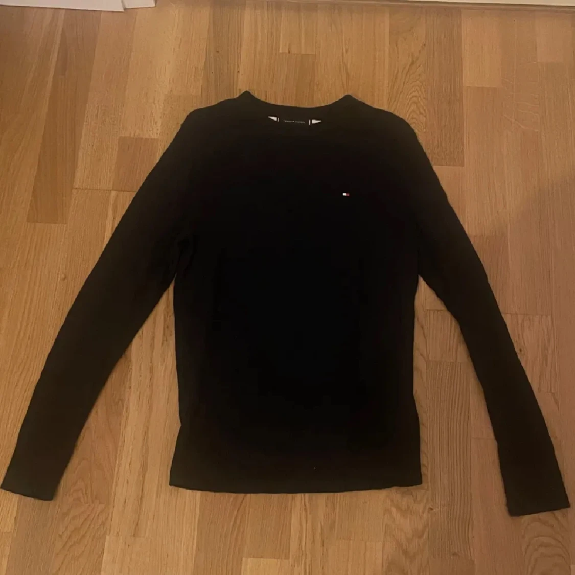 Svart stickad tröja Tommy Hilfiger