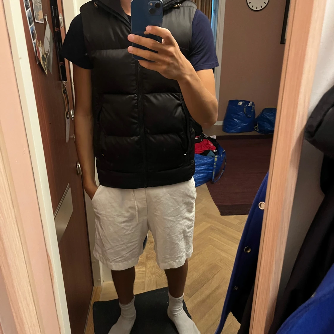 Svart pufferväst från Glorious Gangsta - 2