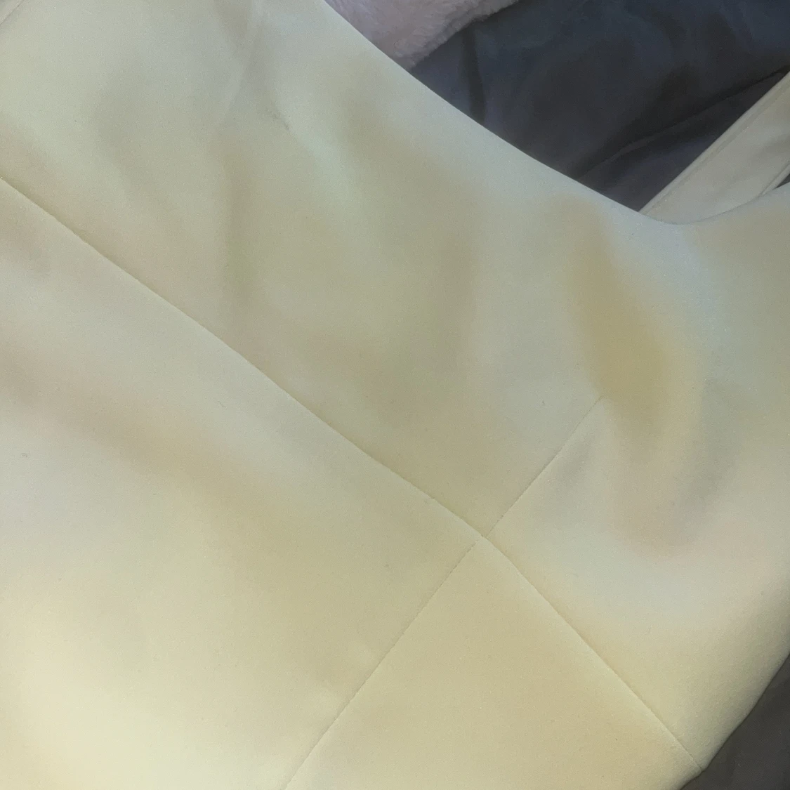 Gul linnetopp med knyt från Zara - 2