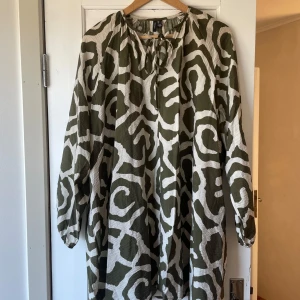 Klänning/tunika - Så fin klänning/tunika från Vero Moda i strl M. Inga anmärkningar!