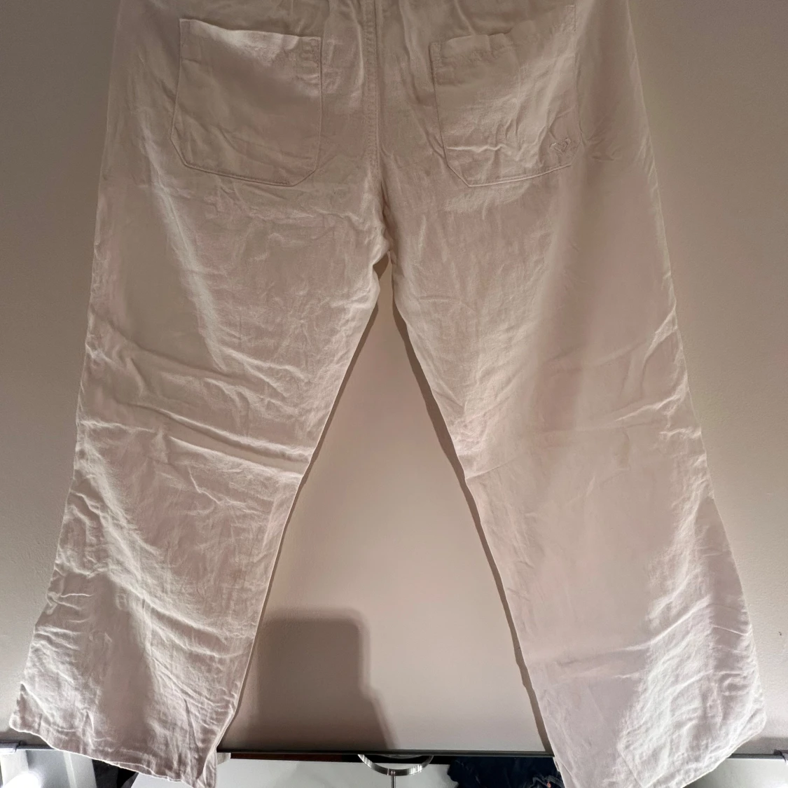 Vita byxor från Roxy - 1