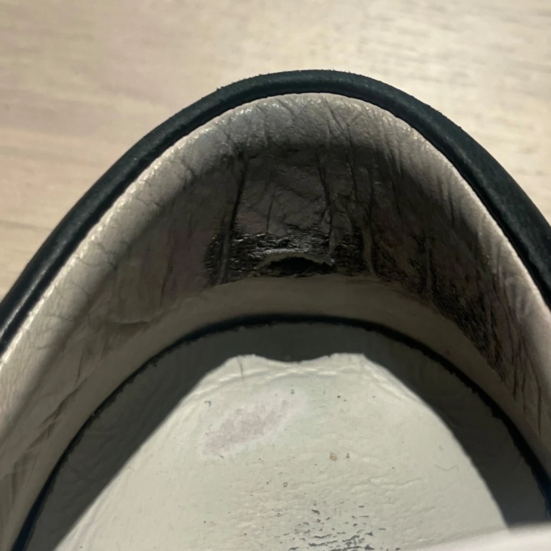 Vita sneakers med svarta detaljer - 3